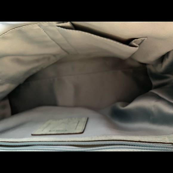 Authentic Coach Python trimmed Handbag. - Picture 4 of 7